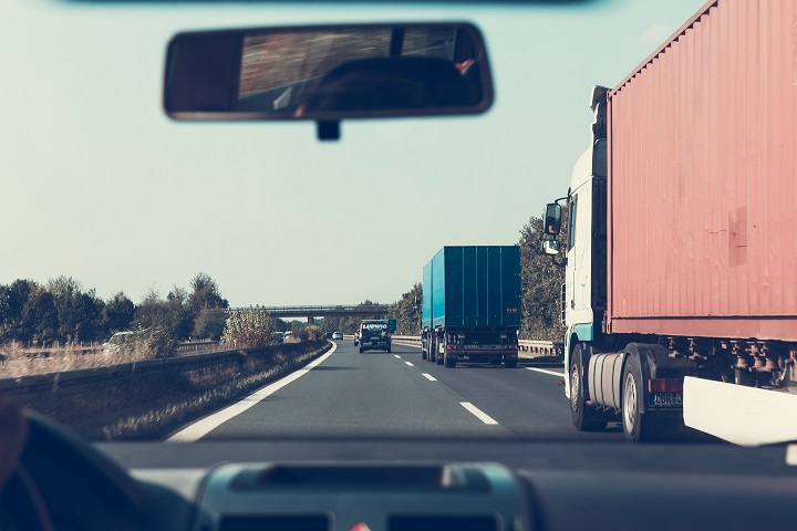 La géolocalisation d'un camion sur la route